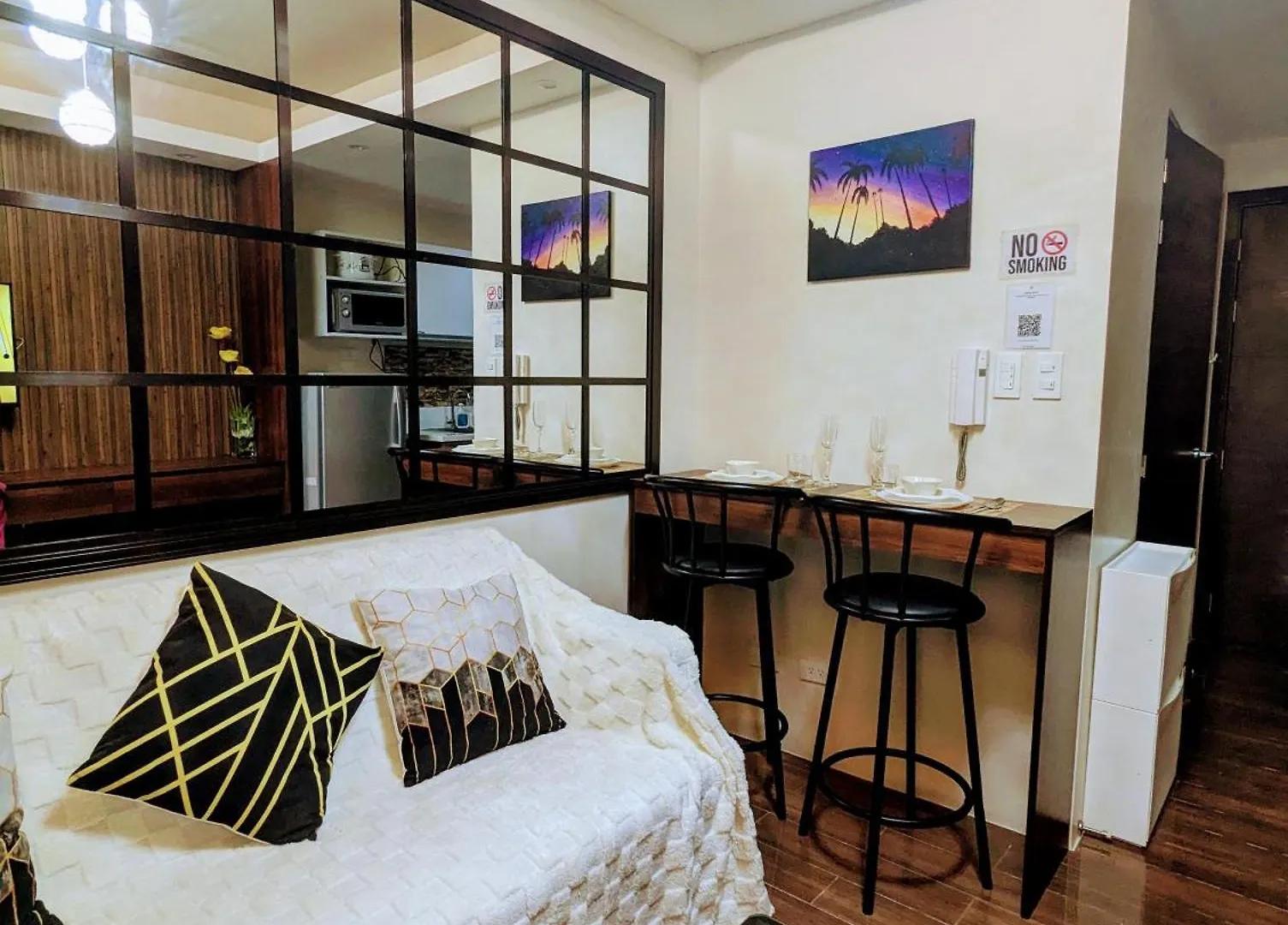 1 Bedroom Cozy Escape Manila Apartment
